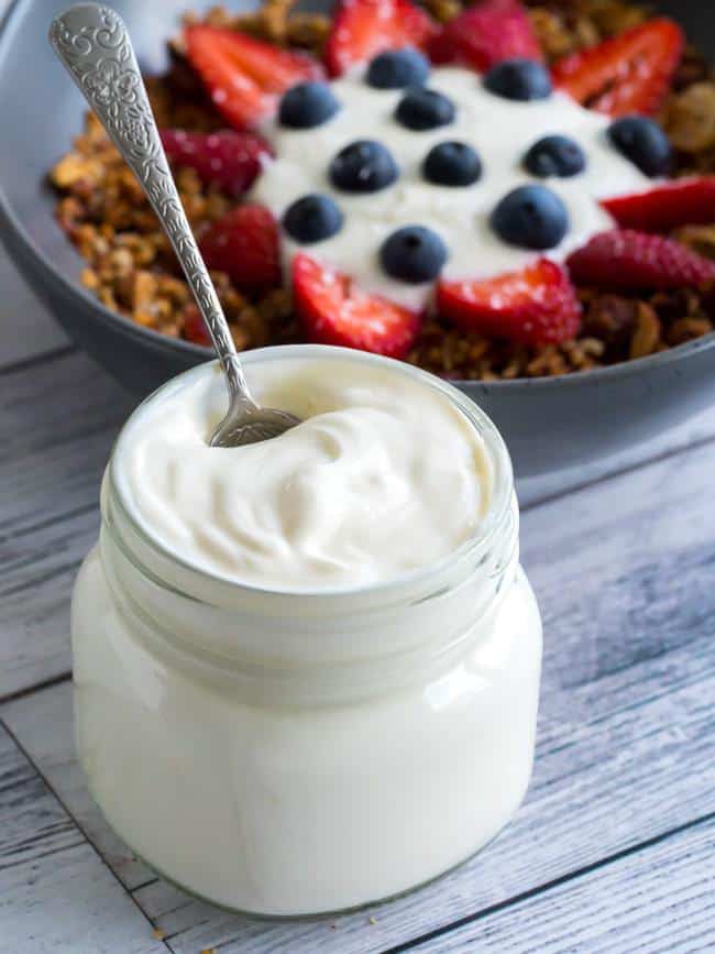 Keto Yogurt - An Easy Smooth Creamy Low Carb Yogurt For Breakfast