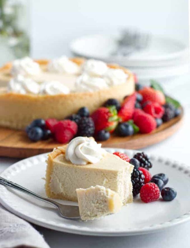 Cheesecake – prăjitură fină cu brânză – Rețete LCHF